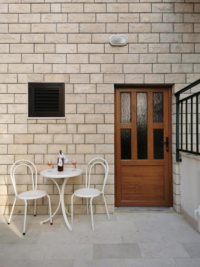 Uncle Apartment Makarska Bagian luar foto